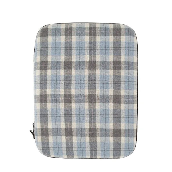 Casual Checkered Plaids Pattern iPad Laptop Sleeves Cases Pouches Protective Covers Purses Handbags Square Cushion Designer School Collage Office Lightweight